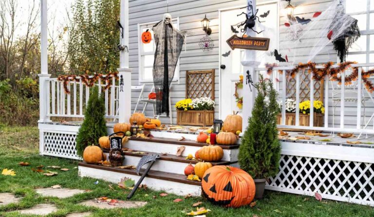 Outdoor Halloween Decorations