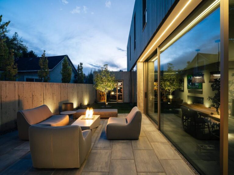 Different styles of outdoor lighting for various home designs