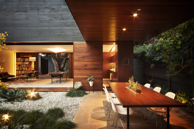 Urban modern home
