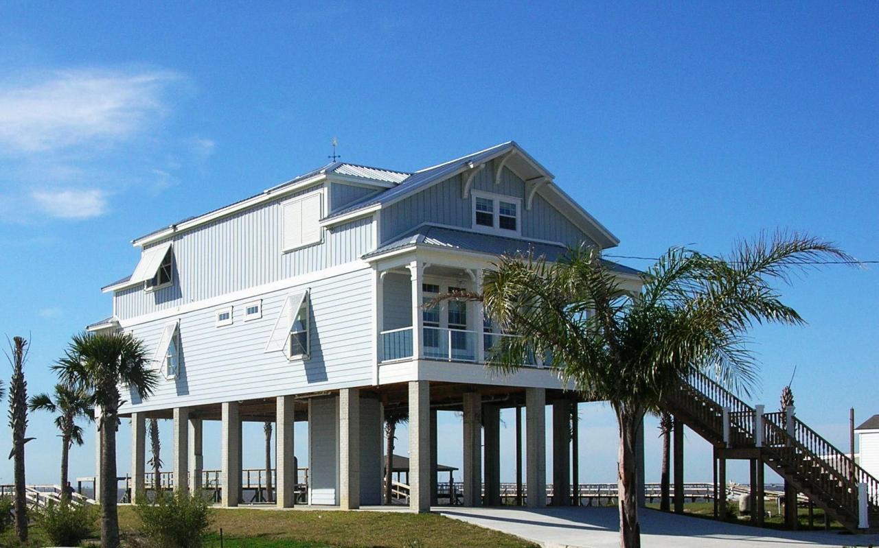 Modern beach house